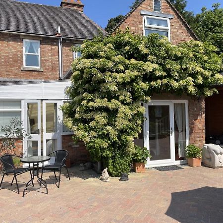 Ferienwohnung The Corner House, 36, Broadway Road, Evesham Exterior foto